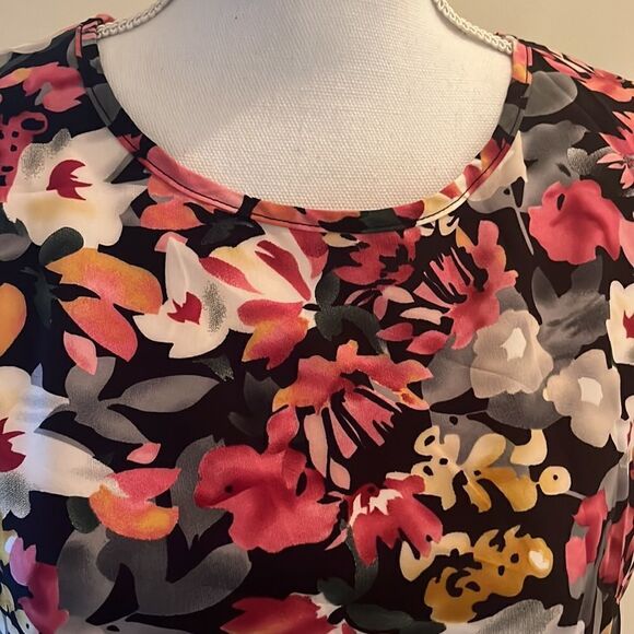𝅺NWOT Shein Colorful Short Sleeved Floral Mini Dress.  Size Medium - Picture 2 of 8